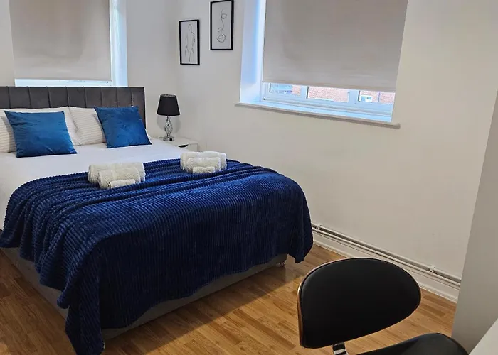 Spacious Two Bedroom Apartment In Battersea, Free Parking